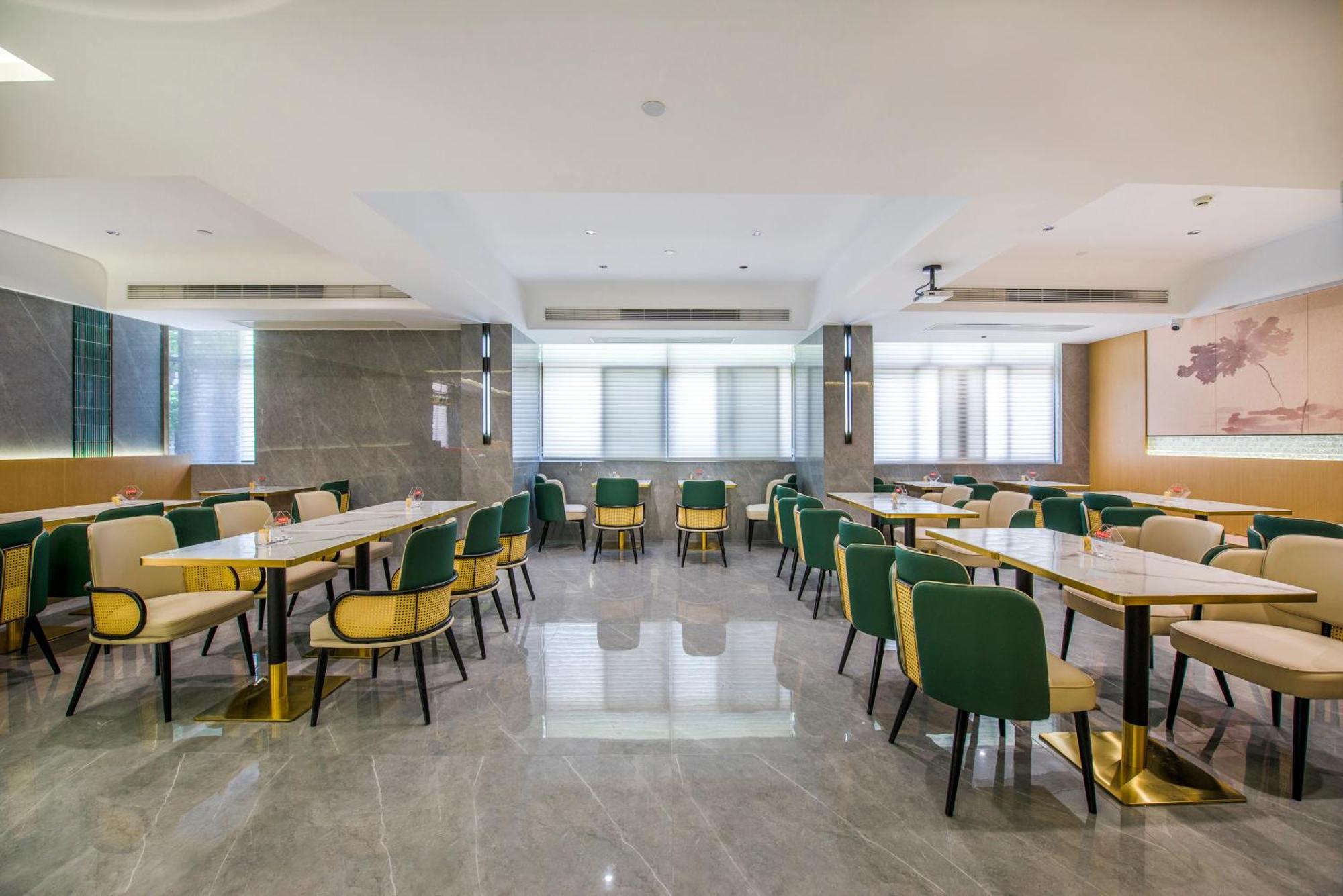 Yiwu Baide Theme Hotel Buitenkant foto